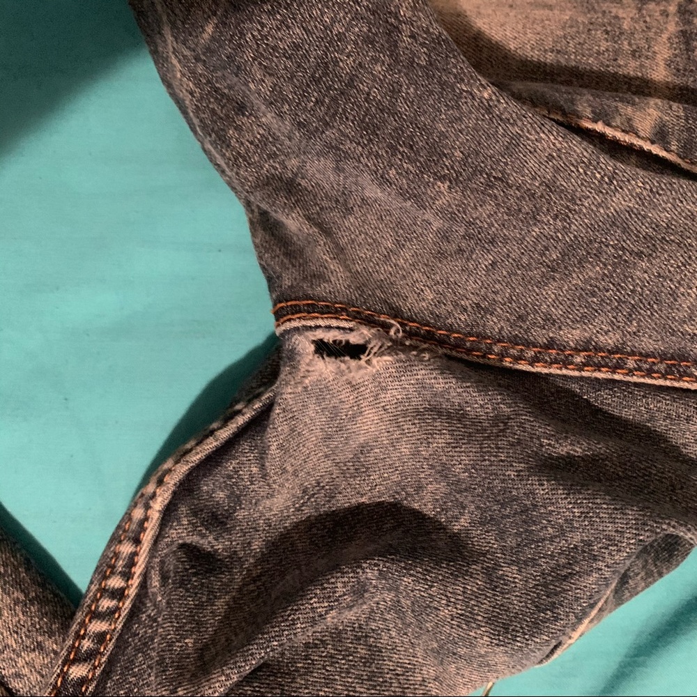 🎄Jeans🎄 - Picture 3 of 5